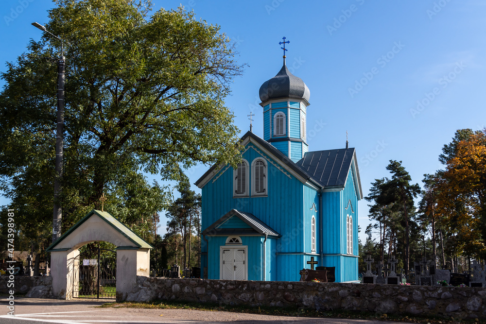 Cmentarna cerkiew św. Jerzego w Rybołach, Podlasie, Polska