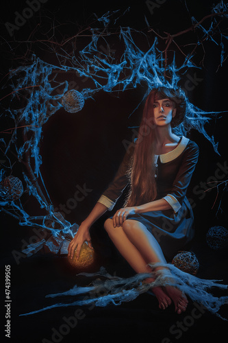 girl on the web gothic style