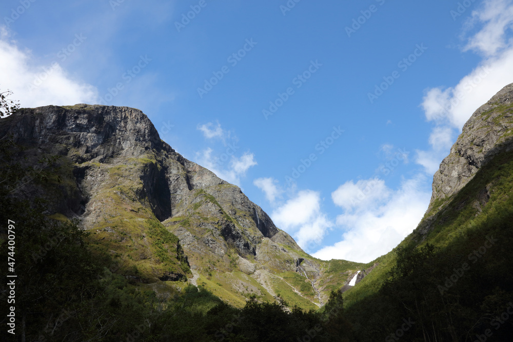 Fototapeta premium Norwegen - Landschaft nahe Fresvik / Norway - Landscape near Fresvik /.
