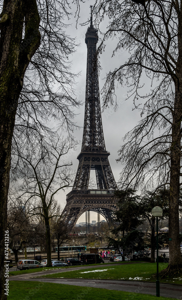 Cityscape of the city of Paris, France, in a cold winter’s day. 
