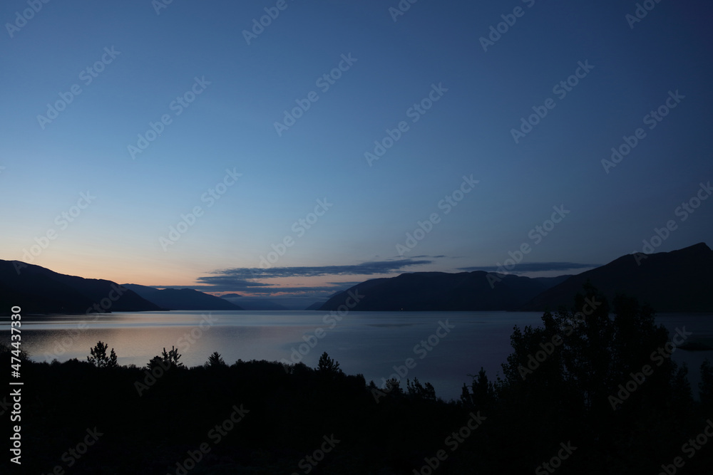 Obraz premium Norwegen - Sognefjord bei Nordrevik und Vadheim / Norway - Sognefjorden near Nordrevik and Vadheim /...