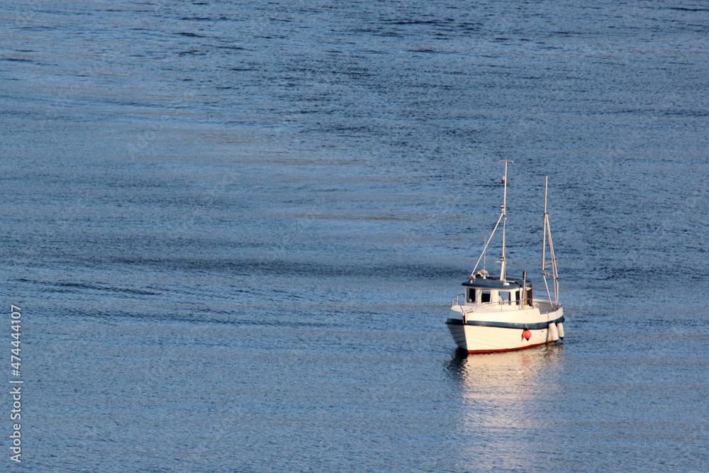 Norwegen - Boot nahe Nordrevik / Norway - Boat near Nordrevik /
