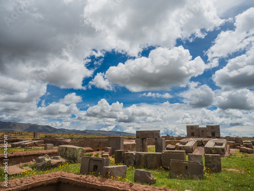 ティワナク遺跡　Tiwanaku Ruins