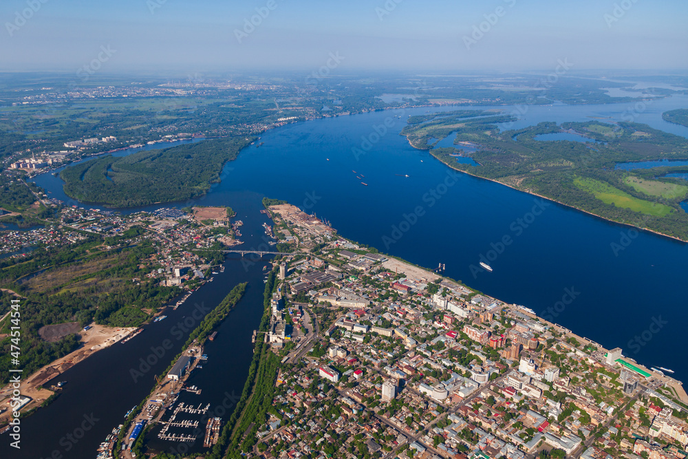 The arrow of the Volga and Samara rivers was taken from the air. The confluence of the Volga and Samara rivers. Samara, Russia.