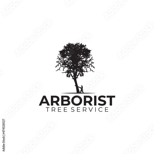 Arborist tree cutter logo design