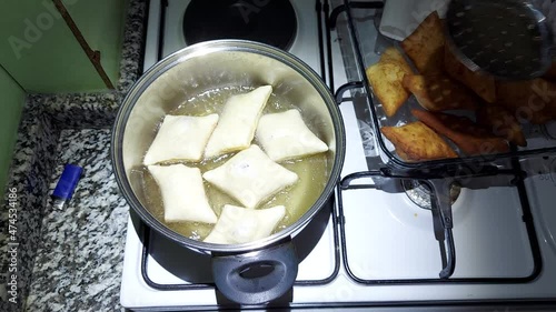 dough fried in hot oil turkish cuisine.