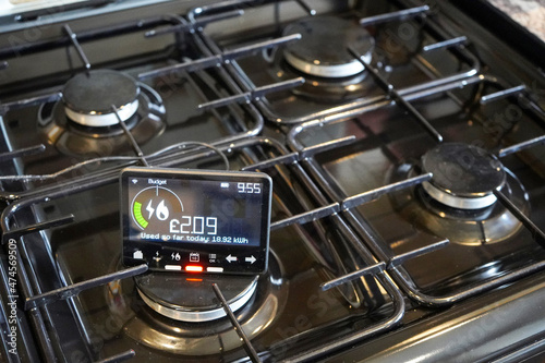 Household smart meter on a gas cooker hob