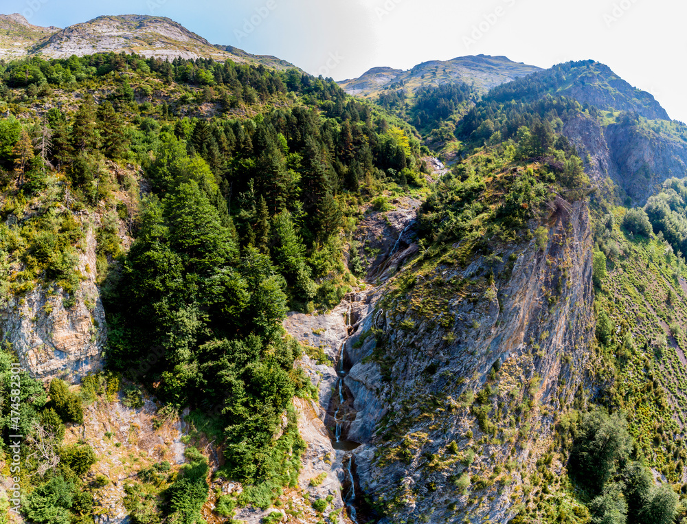 Panorámicas del Valle de Ordiso, en los Pirineos de Huesca (España). Imágenes tomadas con drone. 