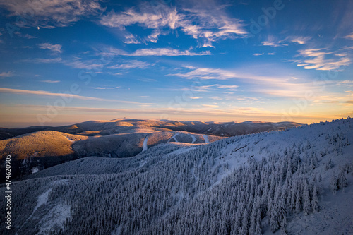 Obraz na plátně sunrise over the mountains Jeseníky