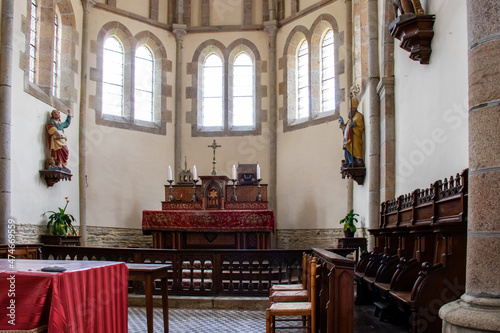 Garlan. Autel de l'église paroissiale Notre-Dame-des-Sept-Douleurs. Finistère. Bretagne photo