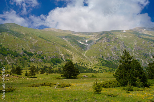 Mountain landscape along Forca di Presta, Marche, italy © Claudio Colombo