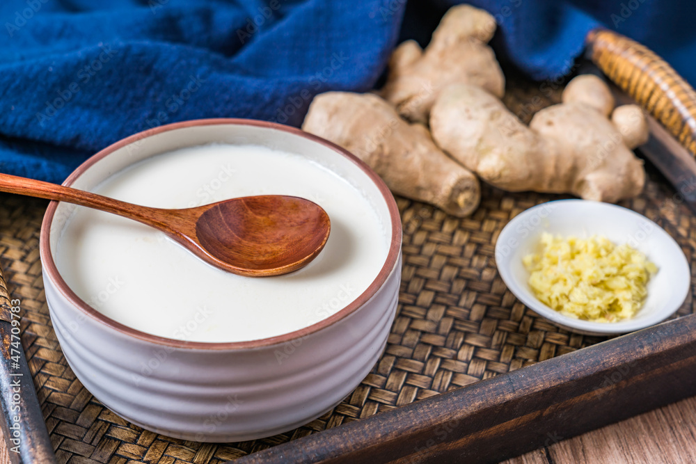 Traditional Cantonese Dessert with Ginger and Milk Traditional Cantonese Dessert with Ginger and Milk