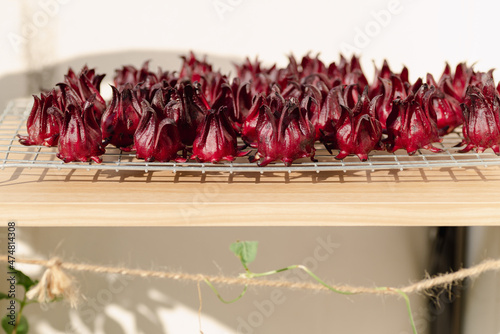 Sun dried fresh roselle (Hibiscus sabdariffa), food coloring and ingredient in beverage, Herbal medicine for reduction in blood pressure