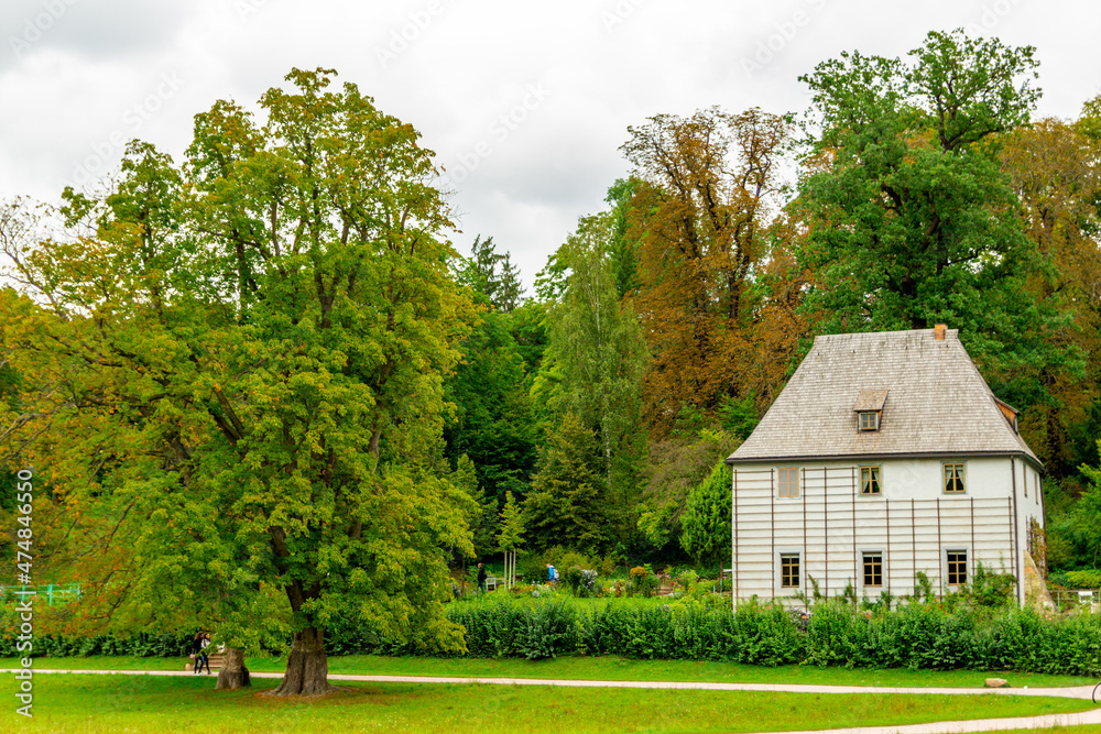Herbstspaziergang durch die Klassikerstadt Weimar und ihren schönen Park an der Ilm - Thüringen Herbstspaziergang durch die Klassikerstadt Weimar und ihren schönen Park an der Ilm - Thüringen