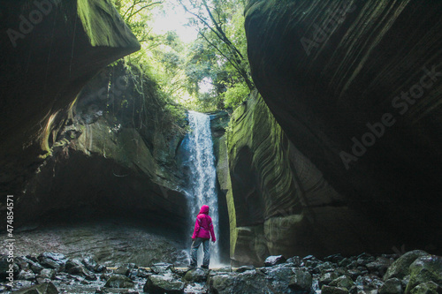 Turista na Cascata das Andorinhas, Rolante, Rio Grande do Sul  photo