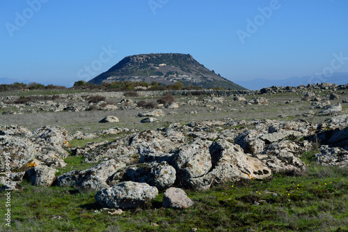 Veduta dell'altopiano del Monte Pelao, sullo sfondo il Monte Santo photo