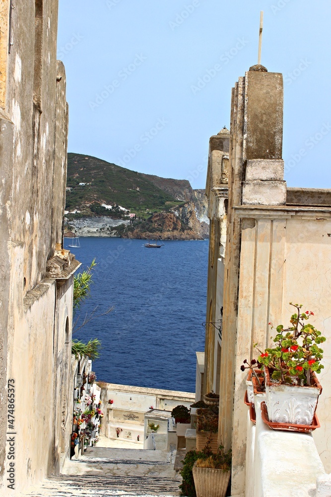 Fototapeta premium Italy: Foreshortening of Pona Island.
