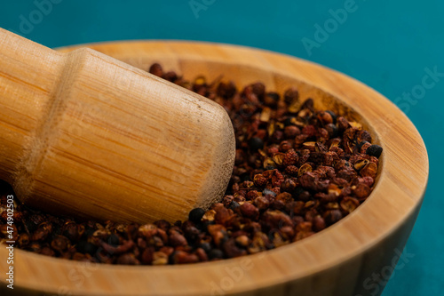 Tableau sur toile Poivre de Sichuan et mortier pillon