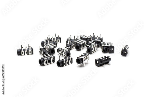 Pile female connectors for 3.5mm jacks