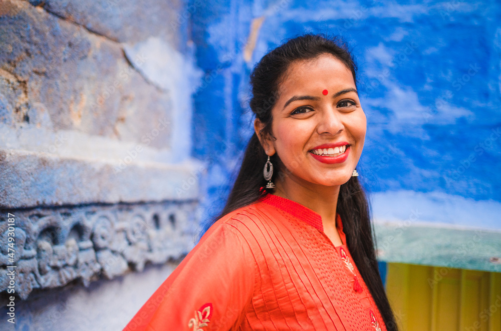 Alaya F paired her peach chikankari kurta with textured palazzos while  lounging at home | VOGUE India