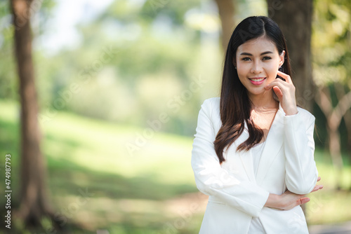 young Asian business woman ...