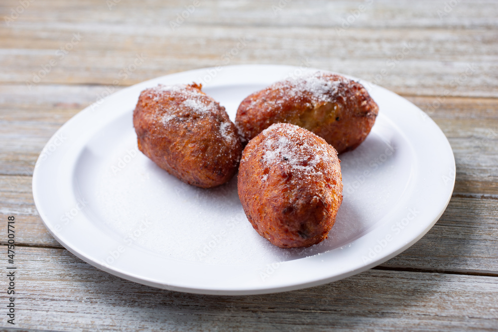 A view of a plate of empanada de leche.