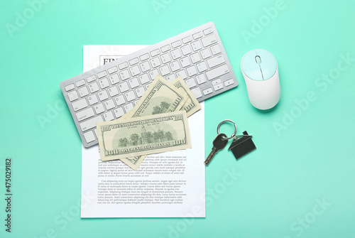 Key from house with money a...