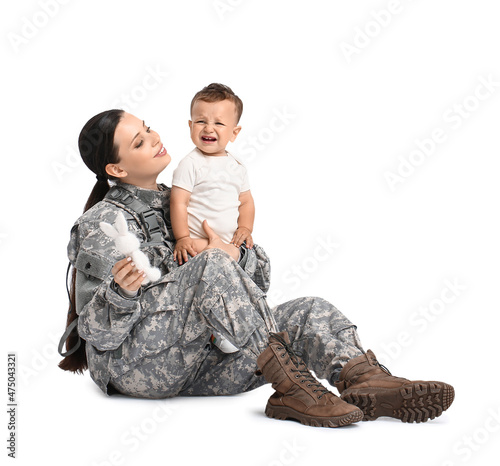 Female soldier with her lit...