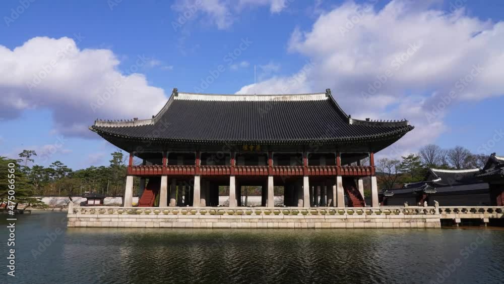 Time lapse of Gyeongbokgung Palace's Gyeonghoeru Pavilion in Seoul City, South Korea Time lapse of Gyeongbokgung Palace's Gyeonghoeru Pavilion in Seoul City, South Korea