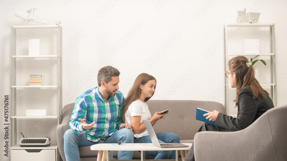 phone addicted kid with daddy sitting at psychologist solving problem, family phone addicted kid with daddy sitting at psychologist solving problem, family