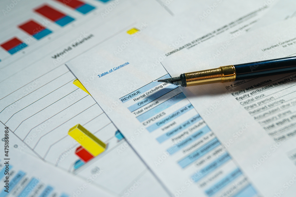 Financial income statement, account balance report analysis. Financial income statement, account balance report analysis.