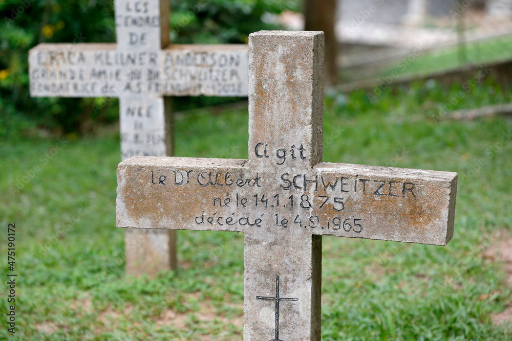 Albert Schweitzer in Lambarane. Albert Schweitzer in Lambarane.