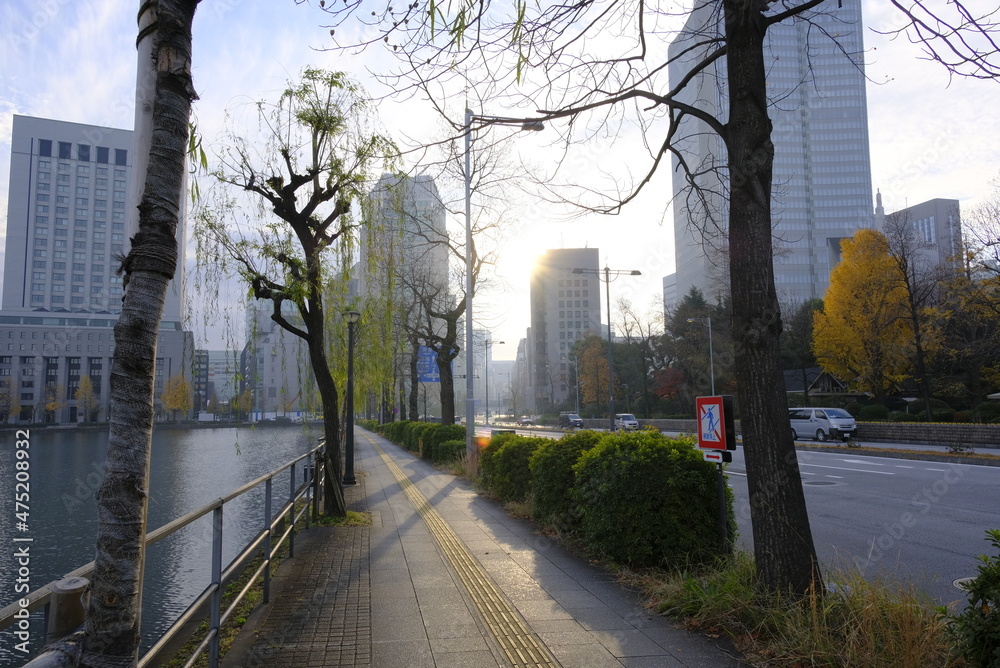 Fototapeta premium Imperial palace with moat, Tokyo, 12/12/2021