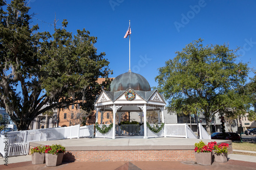 Photo of the gazebo on the downtown square in Ocala Florida on a beautiful sunny day © HJ