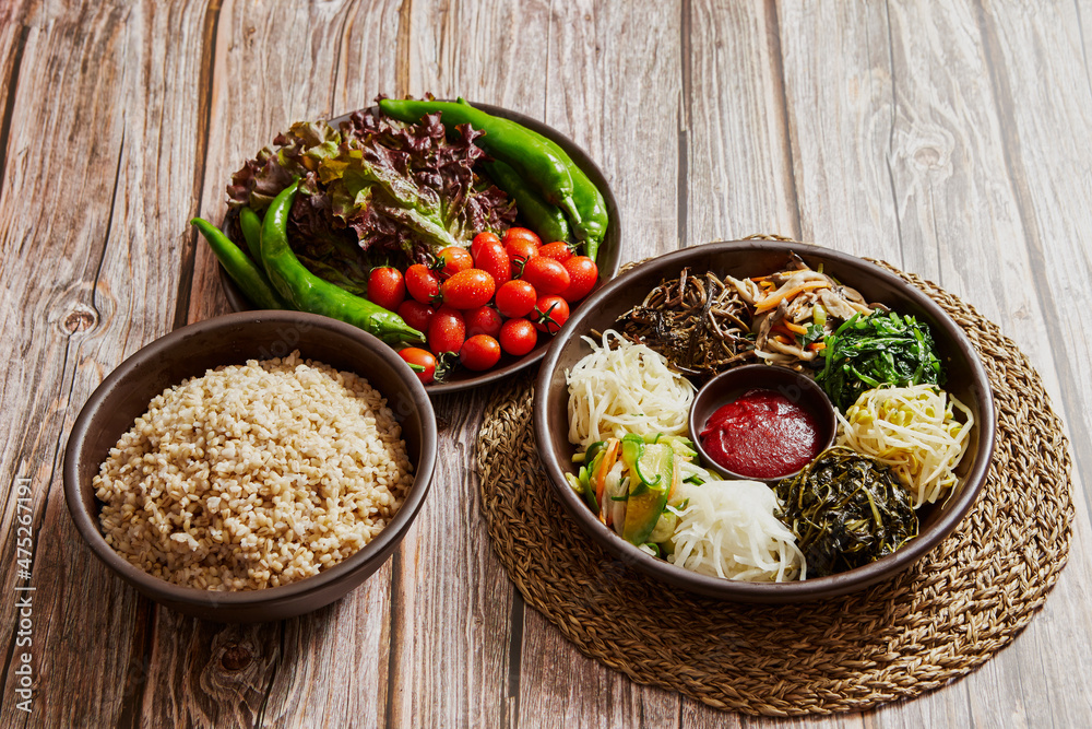 Barley Rice, Assorted seasoned vegetables, peppers and vegetables 
