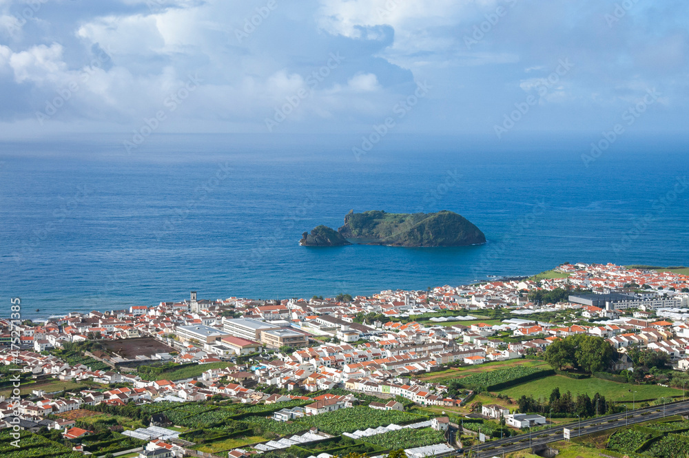 View from Miradouro da Nossa Senhora da Paz to the town of Vila Franca do Campo, volcanic islet and Atlantic Ocean, Sao Miguel island, Azores, Portugal