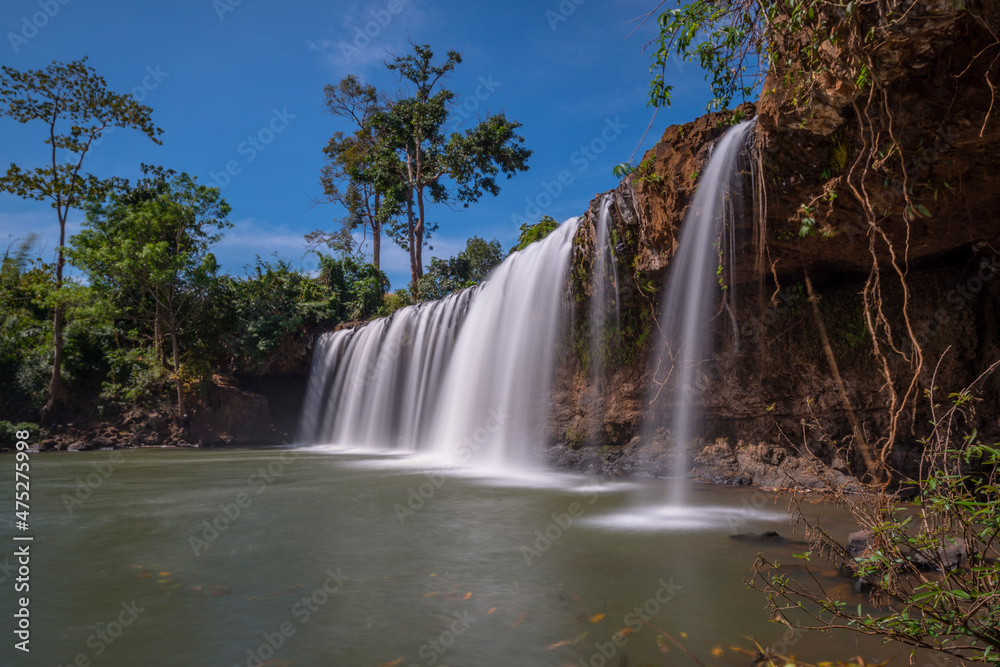 Time: Sunday morning, December 12, 2021. Location: Binh Phuoc province. Landscape photo: Dac Mai waterfall Time: Sunday morning, December 12, 2021. Location: Binh Phuoc province. Landscape photo: Dac Mai waterfall