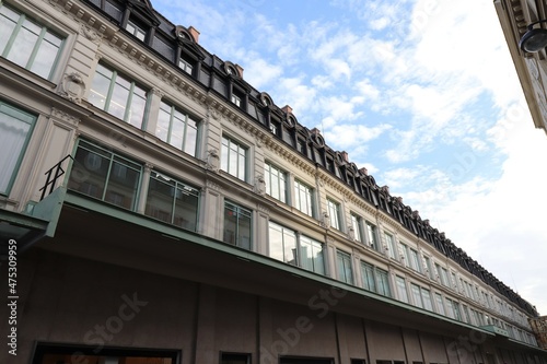 Le Bon Marché, grand magasin de produits de luxe, joaillerie et horlogerie, propriété du groupe LVMH, vue de l'extérieur, ville de Paris, ile de France, France