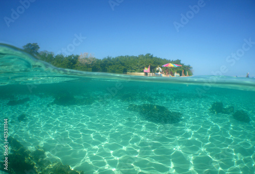 paradise island , caribbean sea , © gustavo
