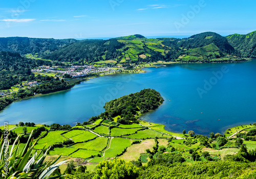 Lagoa Azul, Lagoa das Sete Cidades, São Miguel Island, Azores, Açores, Portugal, Europe. © Iryna Shpulak