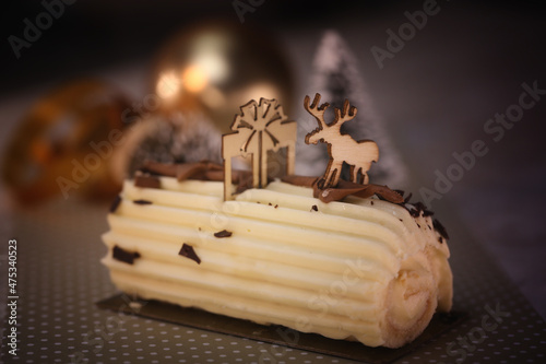 bûche de noël, pâtisserie, noël et nouvel an 