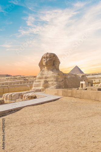 Photos Great Sphinx against the background of the pyramids of the pharaohs Cheops, Khaf