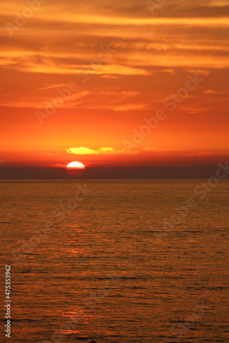 sundown  marine  sun  sky  ocean  sunrise  water  orange  nature  beach  horizon  cloud  landscape  daybreak  summer  coast  wave  morning  beautiful  evening  golden  spark  lake