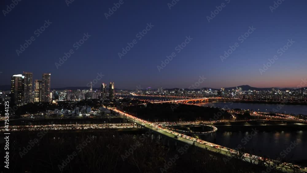 서울(seoul)의 야경(night view), 아름다운 한강(han river), 일몰(sunset)이 아름다운 서울, 한강의 다리(bridge), 서울 퇴근 교통(traffic), 매직아워(magic hour)의 서울 하늘(skyline)
서울(seoul)의 야경(night view), 아름다운 한강(han river), 일몰(sunset)이 아름다운 서울, 한강의 다리(bridge), 서울 퇴근 교통(traffic), 매직아워(magic hour)의 서울 하늘(skyline)