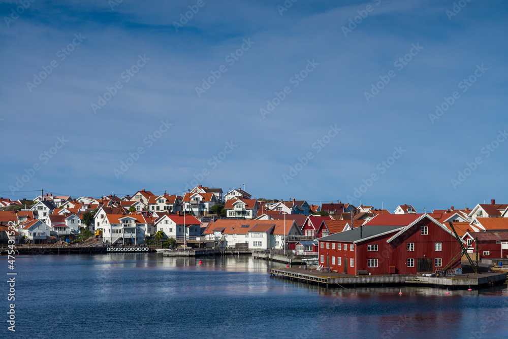 Obraz premium Sweden, Bohuslan, Tjorn Island, Kladesholmen, a view of the village and harbor