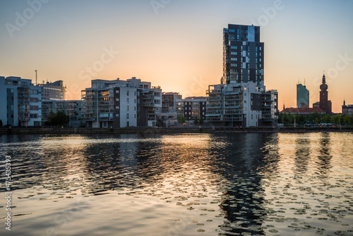Foto Sweden, Vastmanland, Vasteras, new residential buildings of the Munkangen harbor