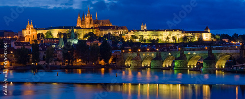 Fotografie, Obraz Famous Prague Castle in the evening