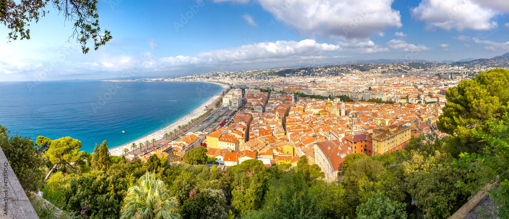 Blick auf die Promenade des Anglais in Nizza, Südfrankreich.