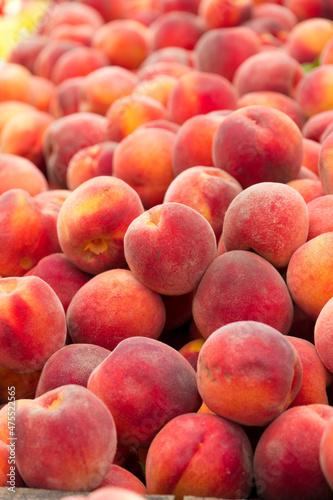 Pile of fresh peaches.