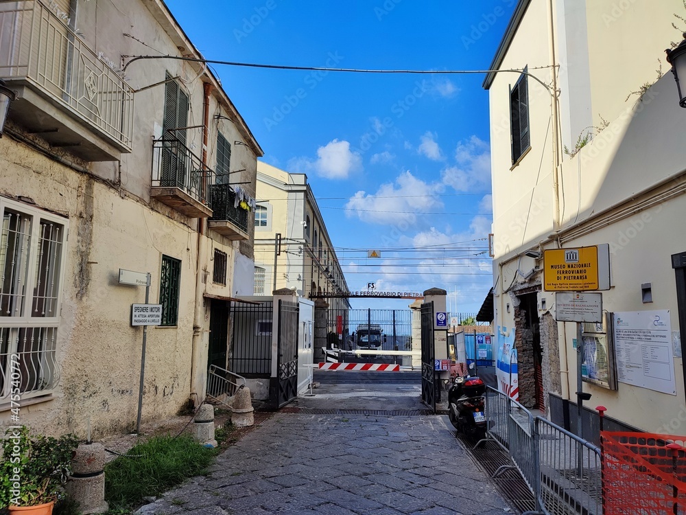 Portici - Strada di accesso al Museo Ferroviario di Pietrarsa